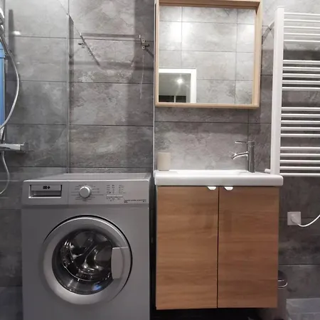 Studio Neuf Pres De Lyon * Vénissieux